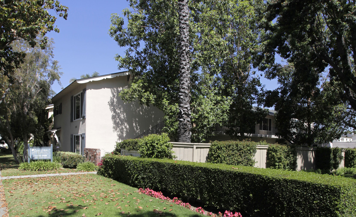 Santa Fe Villas in Fullerton, CA - Building Photo