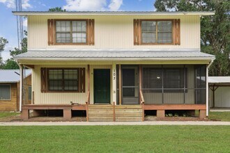 103 Douglas Rd in East Palatka, FL - Building Photo - Building Photo