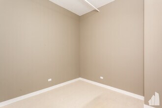 740 W Fulton St, Unit 1209 in Chicago, IL - Building Photo - Building Photo