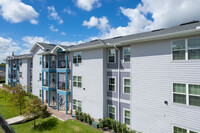 5220 Lake Underhill Rd in Orlando, FL - Foto de edificio - Building Photo