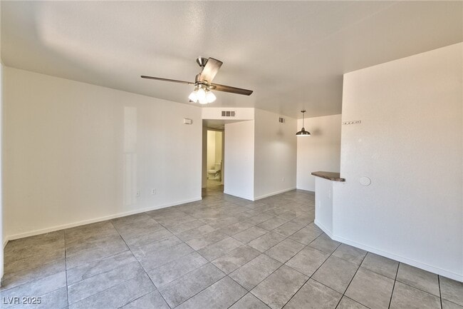 3957 Rebecca Raiter Ave in Las Vegas, NV - Building Photo - Building Photo