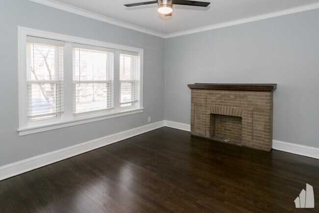 5306 N Ashland Ave, Unit 2 in Chicago, IL - Foto de edificio - Building Photo