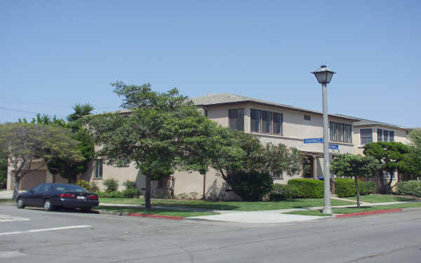 258-260 Covina Ave in Long Beach, CA - Foto de edificio