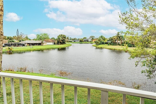 1651 Hawthorne Pl in Wellington, FL - Building Photo - Building Photo