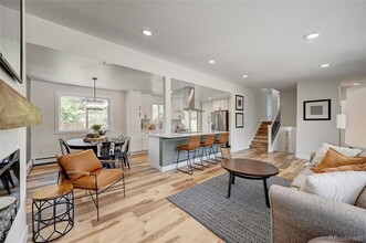 431 S Monaco Pky in Denver, CO - Building Photo - Building Photo