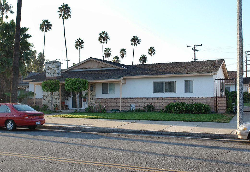 2138 E Almont Ave in Anaheim, CA - Building Photo