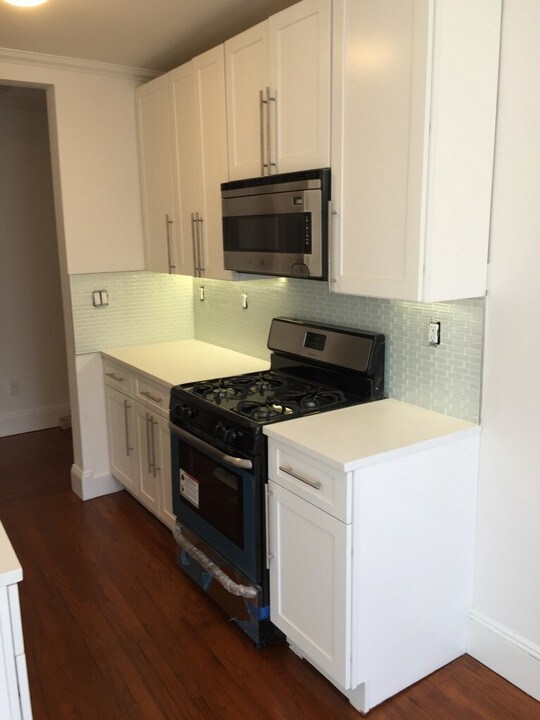 14809 Northern Blvd in Queens, NY - Building Photo