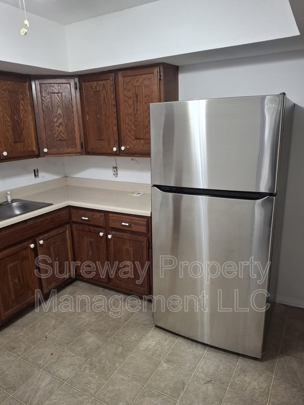 1005 Bromley Estate in Pine Hill, NJ - Building Photo - Building Photo