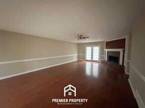 8842 Aspen View Cove in Memphis, TN - Building Photo - Building Photo