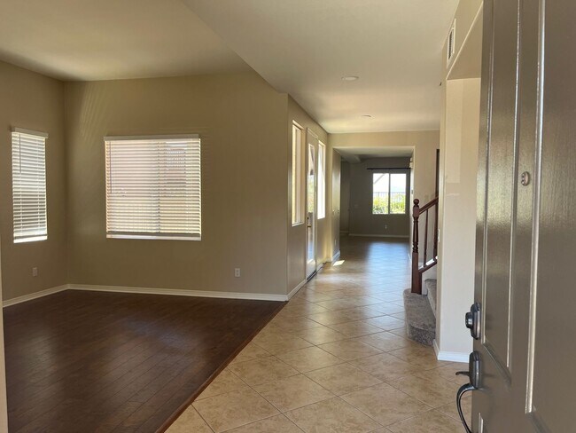 32926 Vine St in Temecula, CA - Building Photo - Building Photo
