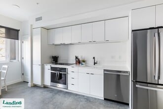 556 E 2100 S in Salt Lake City, UT - Building Photo - Building Photo