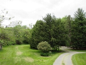 830 Warrendale Bayne Rd in Wexford, PA - Building Photo - Building Photo