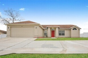 246 Cobblestone Dr in Spring Hill, FL - Building Photo