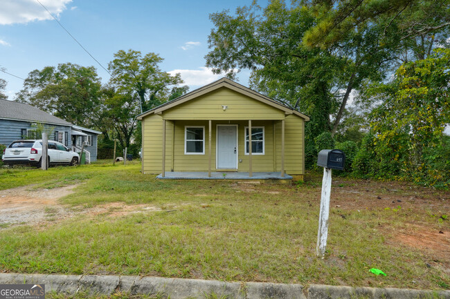 607 Circus St in Griffin, GA - Building Photo - Building Photo