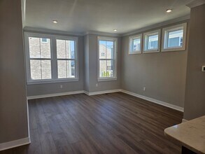 7442 weathrington Ln in West Chester, OH - Building Photo - Building Photo