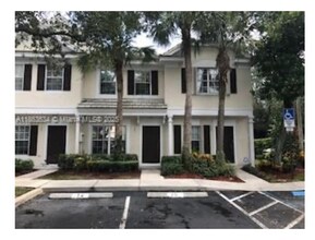 145 SW 96th Ter in Plantation, FL - Building Photo - Building Photo