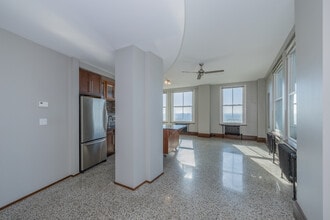 Philtower Lofts in Tulsa, OK - Building Photo - Interior Photo