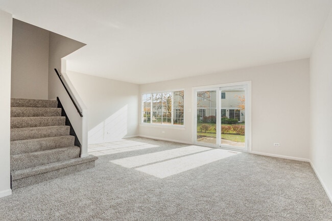 135 President Ct in Carol Stream, IL - Building Photo - Building Photo