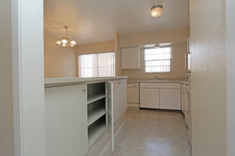 Sagewood Apartments in El Paso, TX - Building Photo - Interior Photo