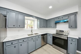 23002 Grand Rapids Ln in Spring, TX - Foto de edificio - Building Photo