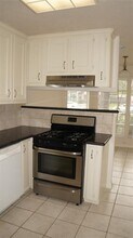 8211 Valeta Dr in Houston, TX - Building Photo - Building Photo