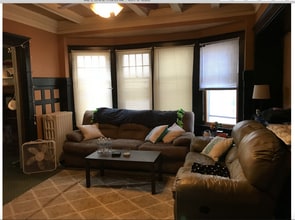 2913 N Farwell Ave in Milwaukee, WI - Building Photo - Building Photo