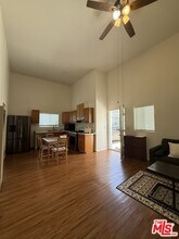 422 S Van Ness Ave in Los Angeles, CA - Building Photo - Building Photo