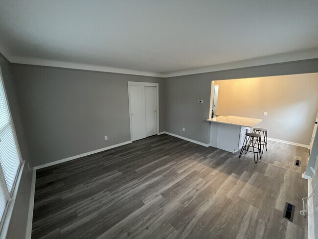 2621 Rochester Rd in Royal Oak, MI - Building Photo - Building Photo