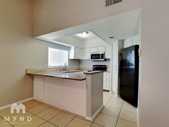 1864 E Kirkland Ln in Tempe, AZ - Building Photo - Building Photo
