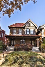 6105 Waterman Blvd in St. Louis, MO - Building Photo - Building Photo