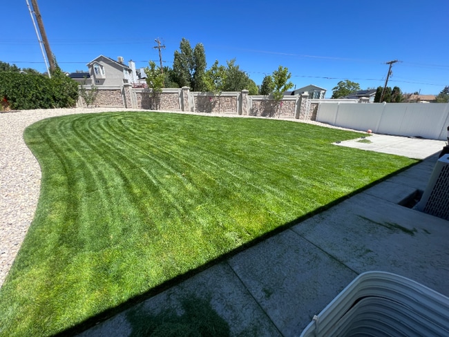 6222 Waller Ln in West Jordan, UT - Foto de edificio - Building Photo