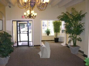 4521 Malden St in Chicago, IL - Building Photo - Building Photo