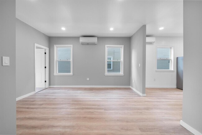 53 Radford St in Yonkers, NY - Building Photo - Building Photo