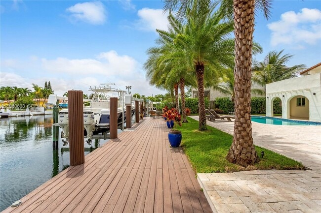 12515 Palm Rd in North Miami, FL - Building Photo - Building Photo