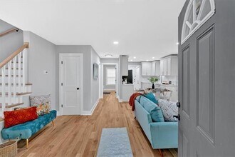 786 Neal St NW in Atlanta, GA - Building Photo - Building Photo