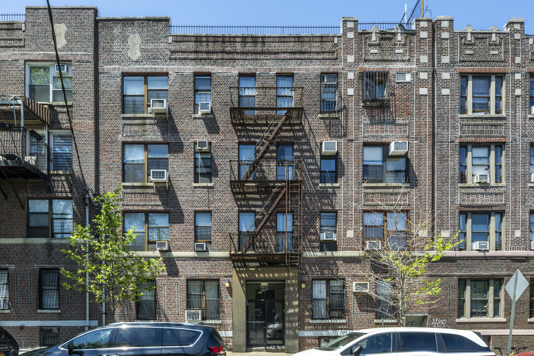 4608 10th Ave in Brooklyn, NY - Building Photo