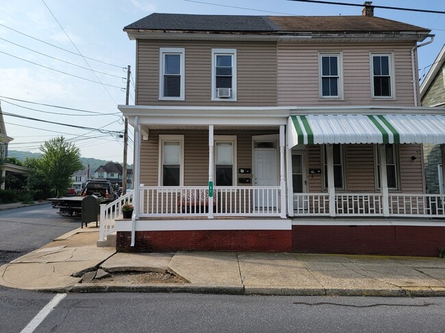81 N Church St, Unit Apt A