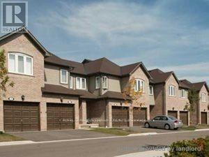 3 Pleasantview Ave in Brampton, ON - Building Photo