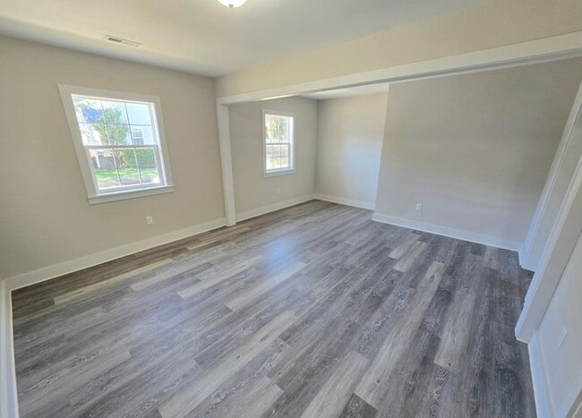 9447 Peachtree St in Norfolk, VA - Building Photo - Building Photo