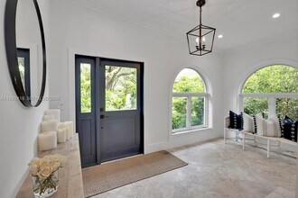 6140 SW 90th St in Miami, FL - Building Photo - Building Photo