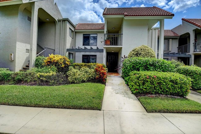 property at 5547 Fairway Park Dr
