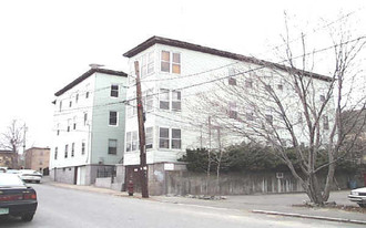 797-807 Merrimack St in Lowell, MA - Building Photo