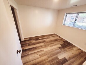 5030 W 6515 S, Unit Main in West Jordan, UT - Building Photo - Building Photo