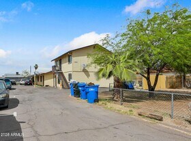 1908 E Broadway Rd in Phoenix, AZ - Building Photo
