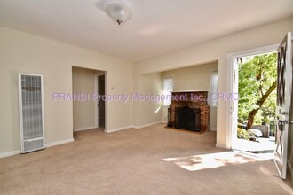 111 Chester Ave in Fairfax, CA - Building Photo - Building Photo