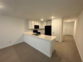 3818 Pontchartrain Pky in Tom Bean, TX - Building Photo - Building Photo