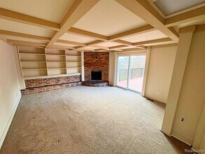 19479 Scenic Harbour Dr in Northville, MI - Building Photo - Building Photo