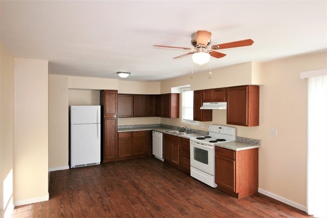 property at 920 Devils Glen Rd