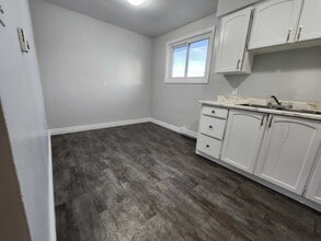 672 Division St in Kingston, ON - Building Photo - Building Photo