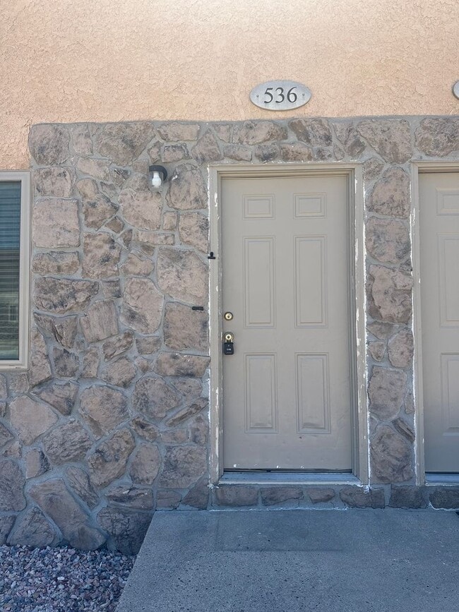 property at 536 W 42nd St
